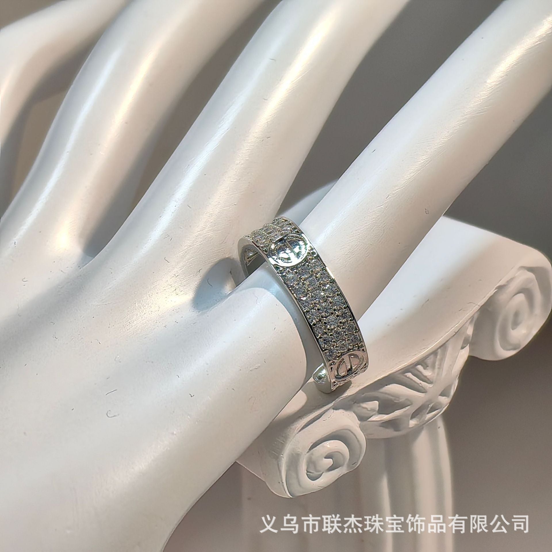 Golden Plated Joker Ring - Comfort Fit Smooth Inner Band Profile Details