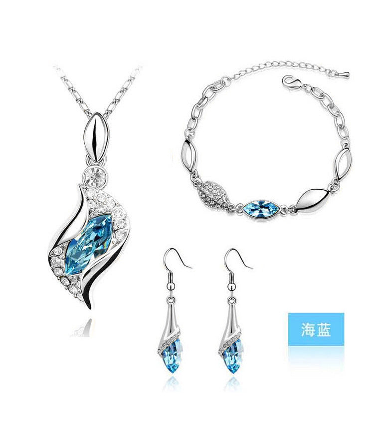 Blue Crystal Jewelry Set - Lightweight Ergonomic Necklace Link Profile Details
