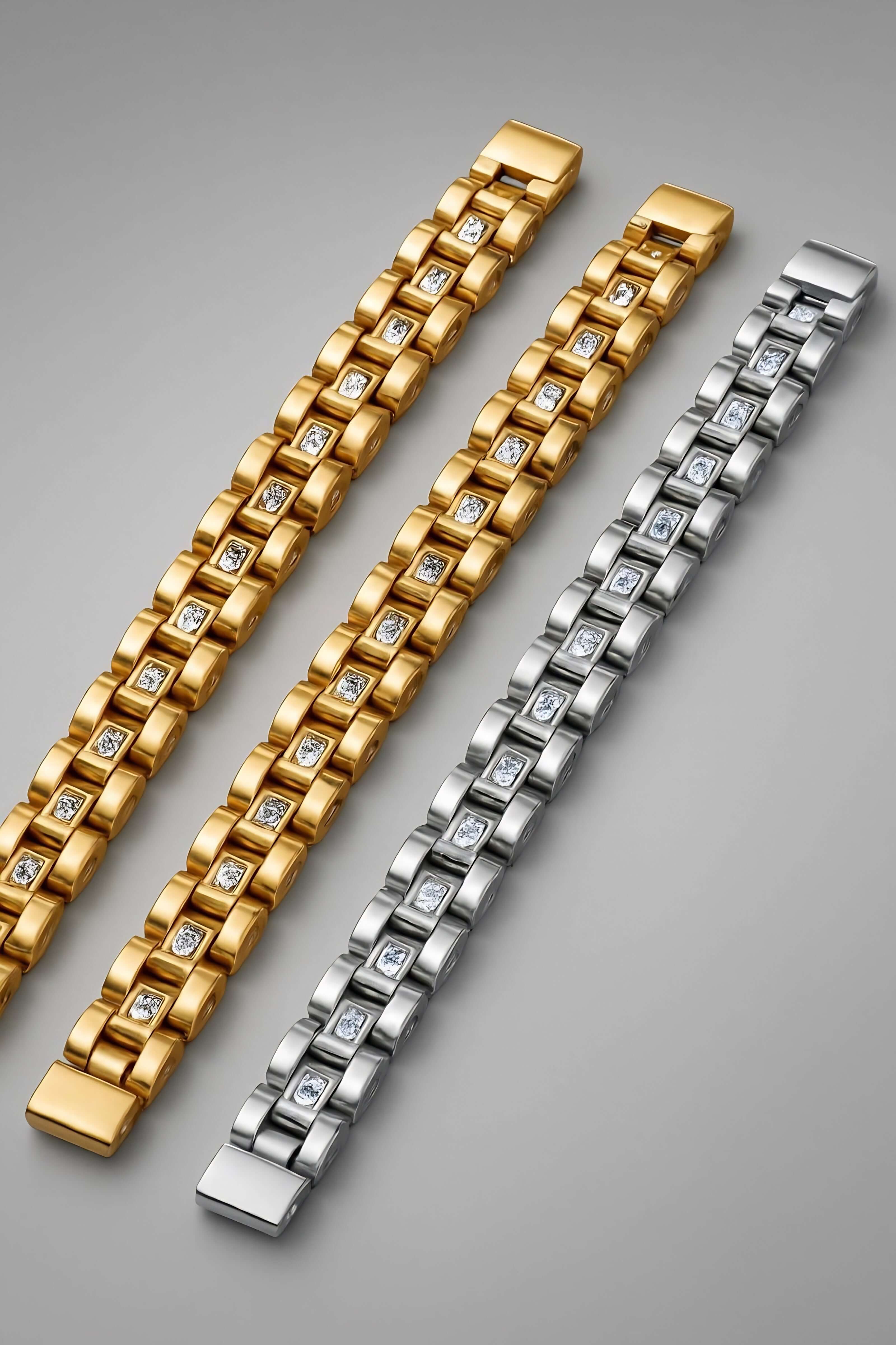 Luxury Gold & Silver Bracelet for Men - Premium Two-Tone Design Main View